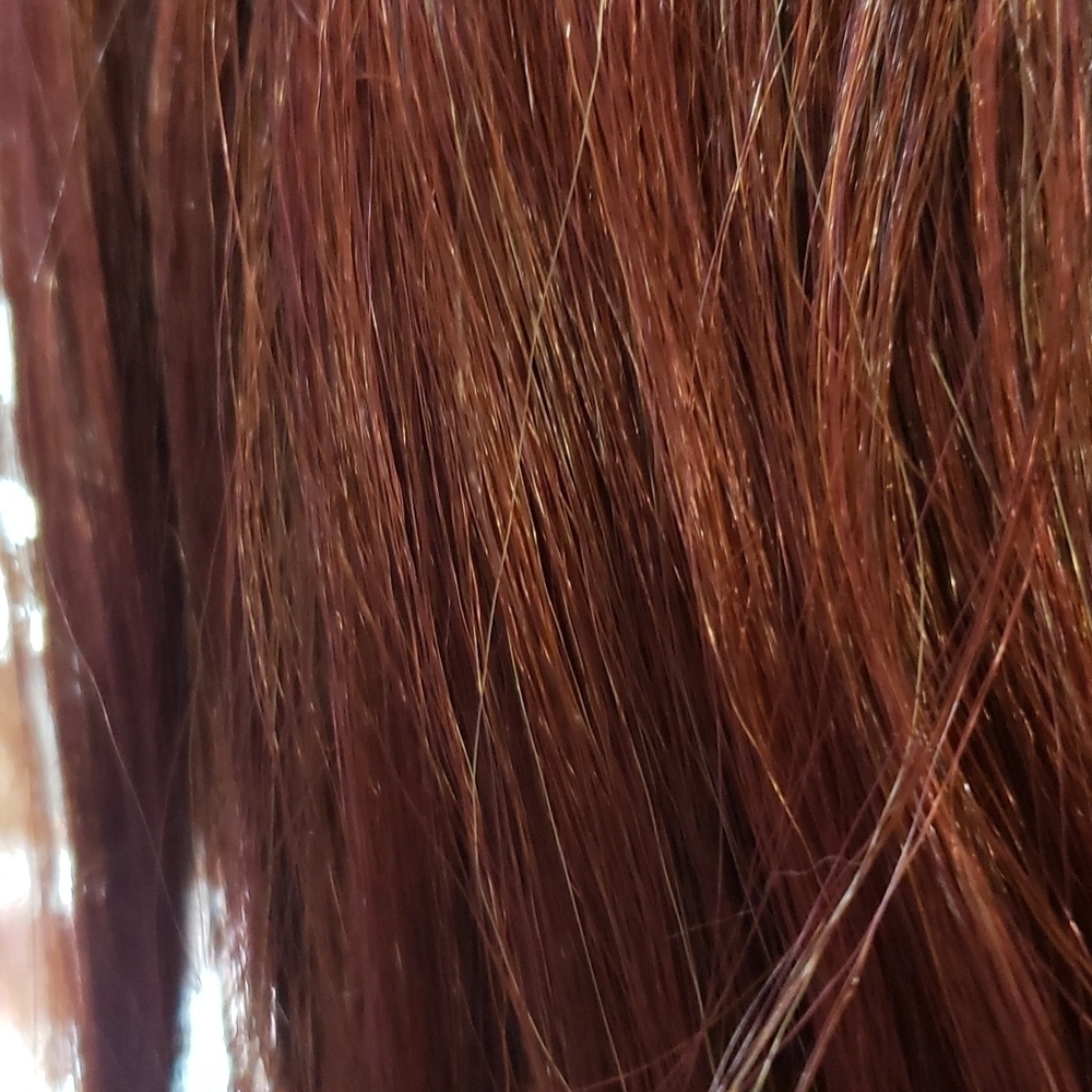 Beautiful Multi Tone Red Wavy Wig - Picture 6 of 9